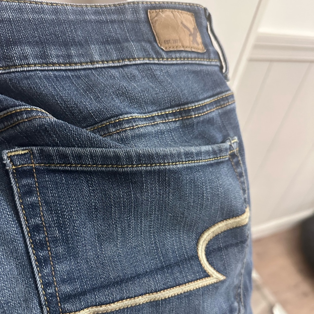 AE American Eagle artist crop jeans size 18